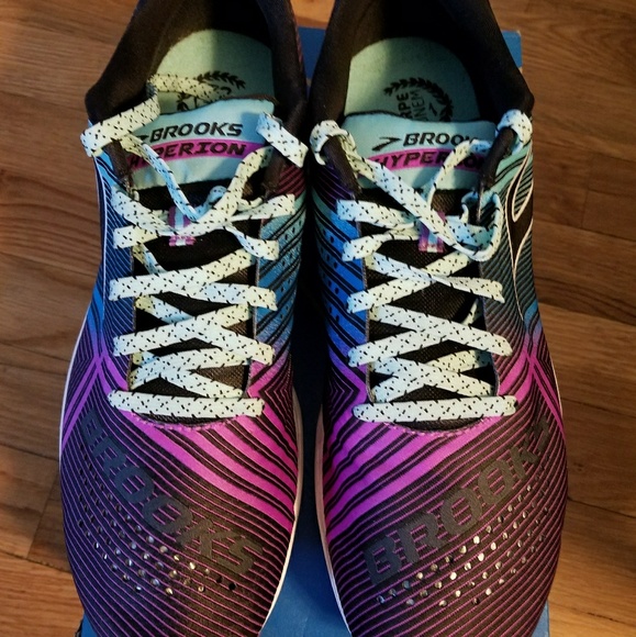 brooks womens hyperion
